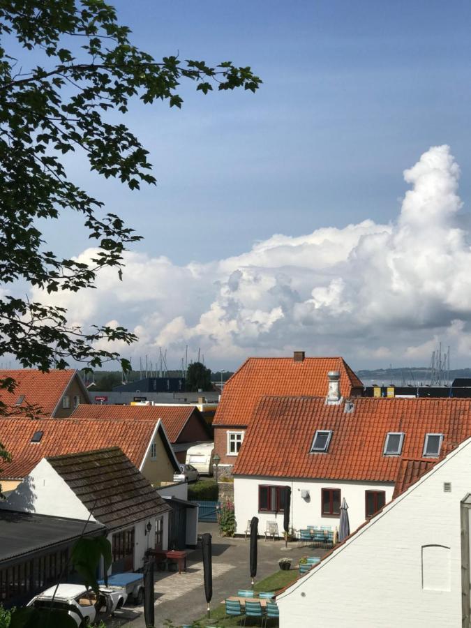 Ibsens Gaard Hotel Ebeltoft Kültér fotó