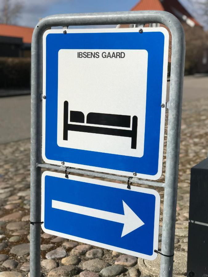 Ibsens Gaard Hotel Ebeltoft Kültér fotó