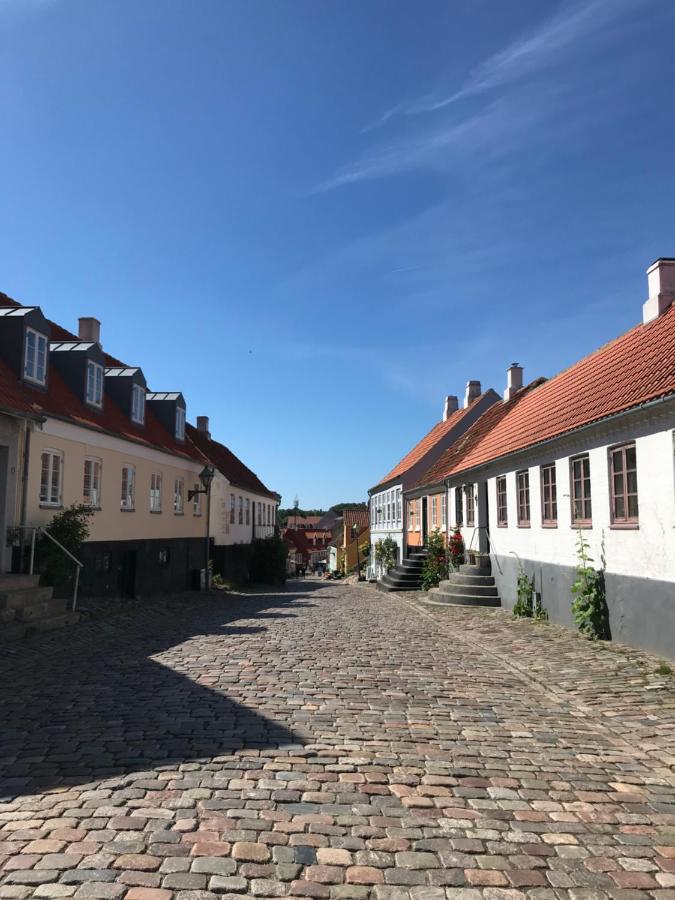 Ibsens Gaard Hotel Ebeltoft Kültér fotó